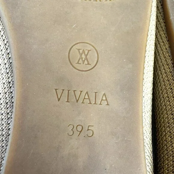 Vivaia Women's Tan Flats - Picture 9 of 9
